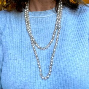 Pearl like necklace